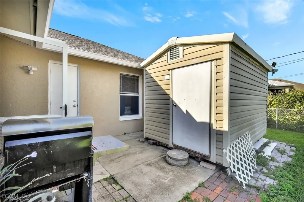 2943 SW 7th Avenue Cape Coral FL 33914