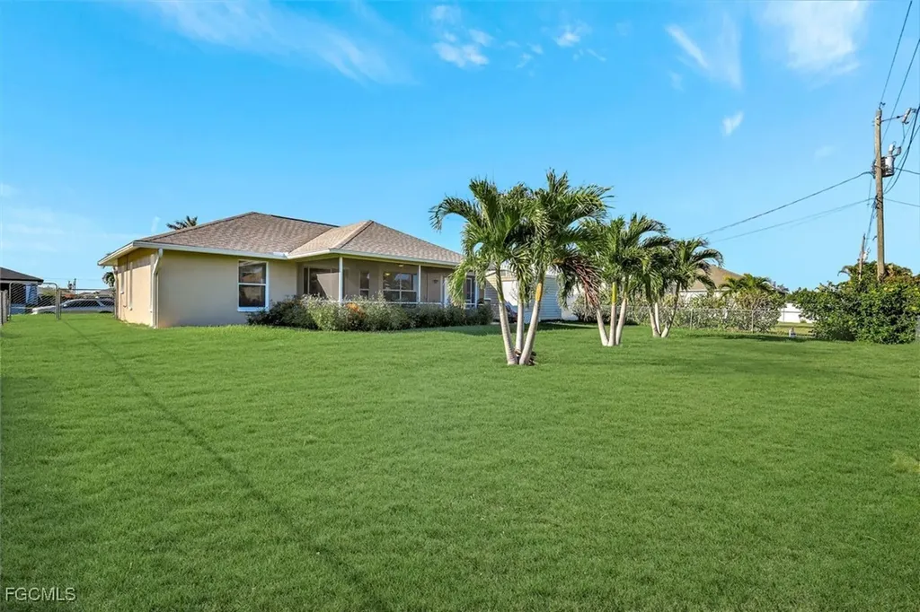 2943 SW 7th Avenue Cape Coral FL 33914