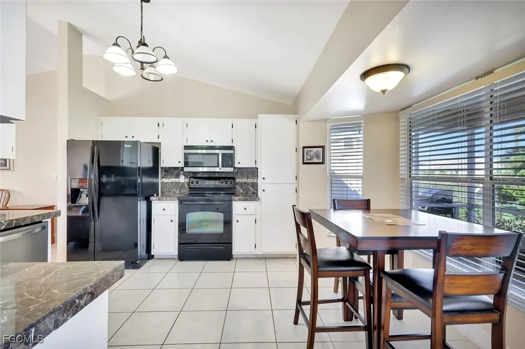 2943 SW 7th Avenue Cape Coral FL 33914