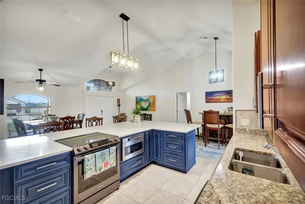 Cape Coral FL, 13 NW 8th Terrace