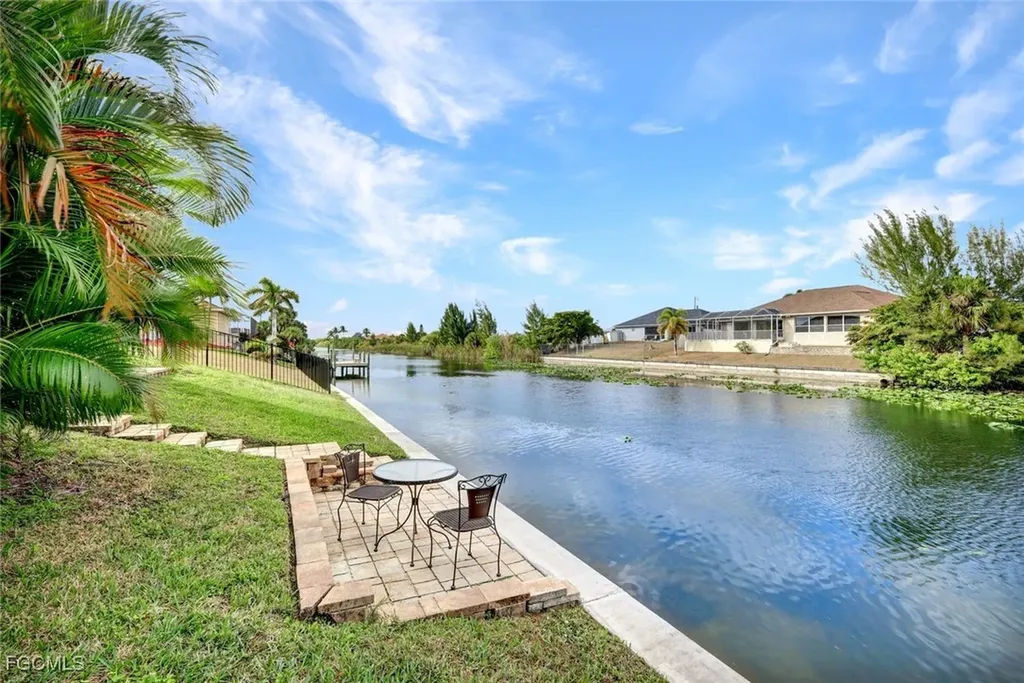 13 NW 8th Terrace Cape Coral FL 33993