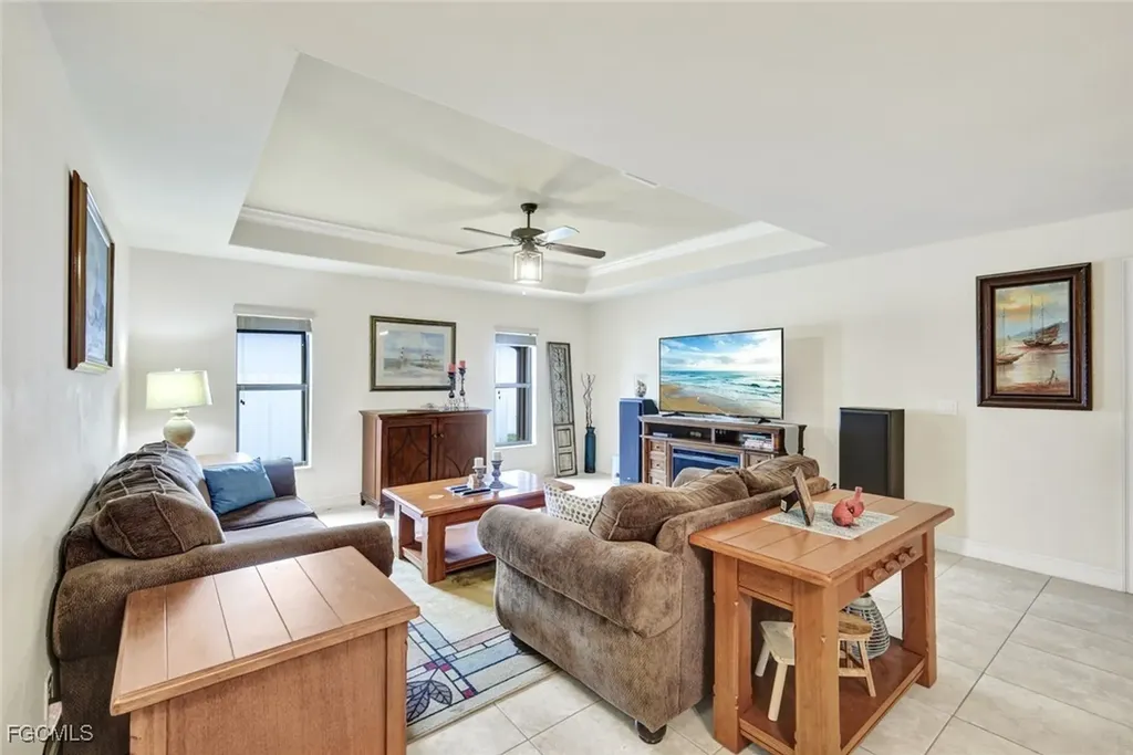 13 NW 8th Terrace Cape Coral FL 33993