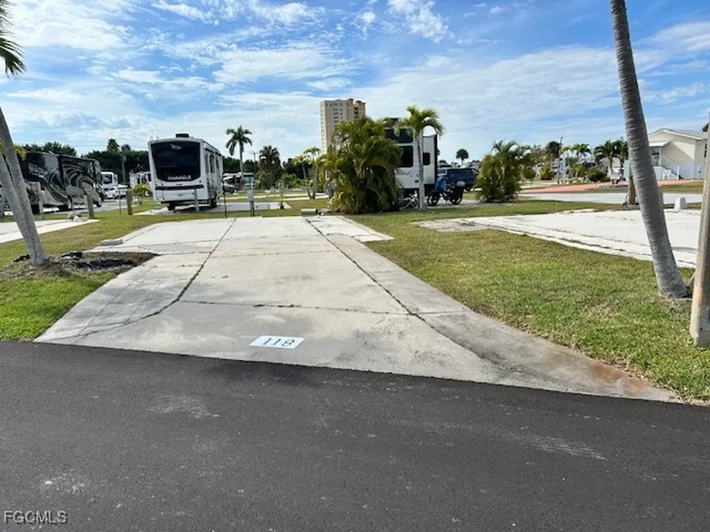 19681 Summerlin Road G-118 Fort Myers FL 33908