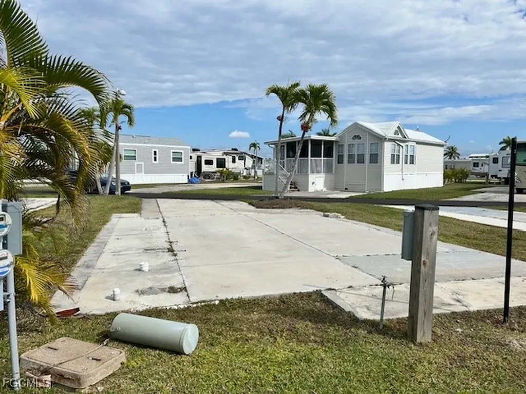19681 Summerlin Road G-118 Fort Myers FL 33908