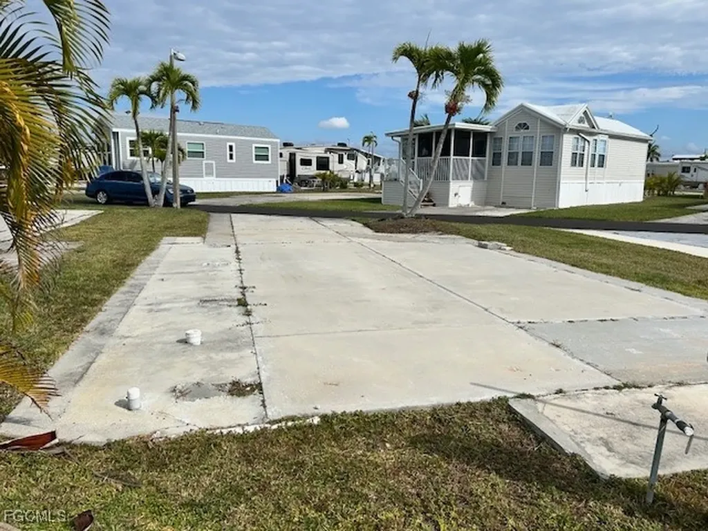19681 Summerlin Road G-118 Fort Myers FL 33908