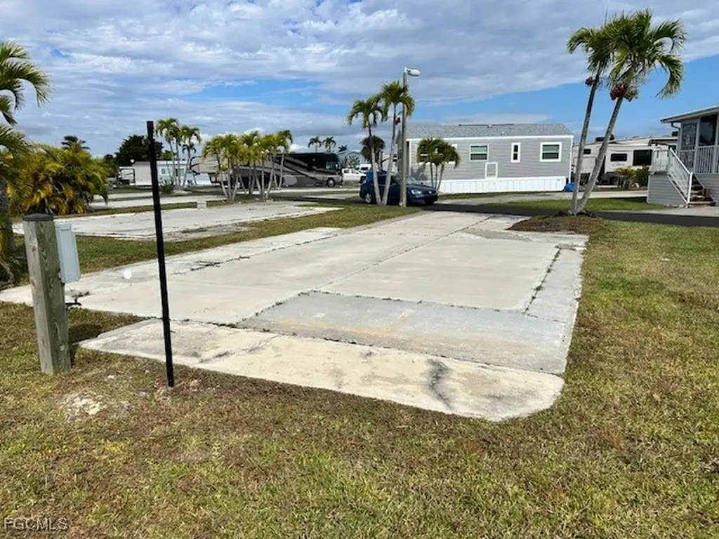 19681 Summerlin Road G-118 Fort Myers FL 33908