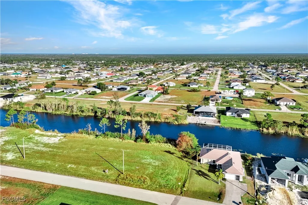 1915 NW 26th Street Cape Coral FL 33993