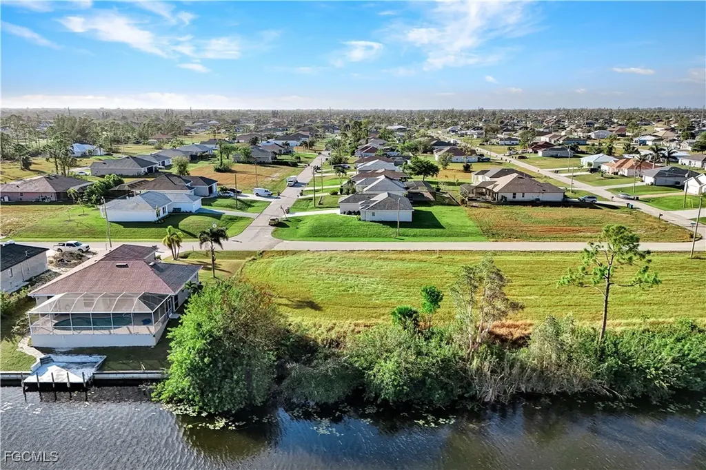 1915 NW 26th Street Cape Coral FL 33993