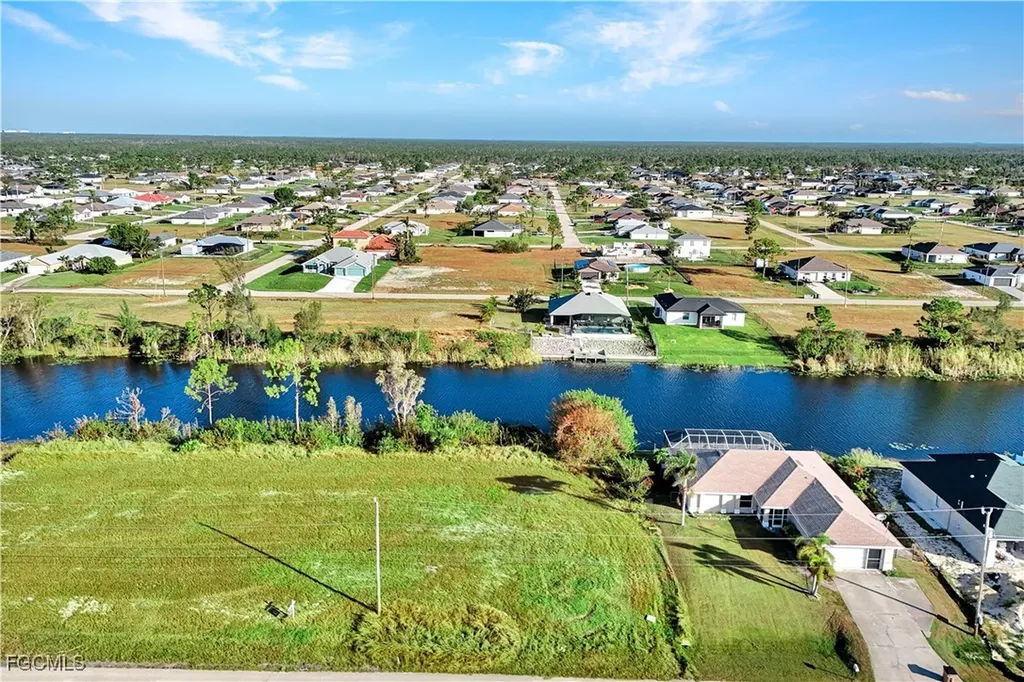 1915 NW 26th Street Cape Coral FL 33993
