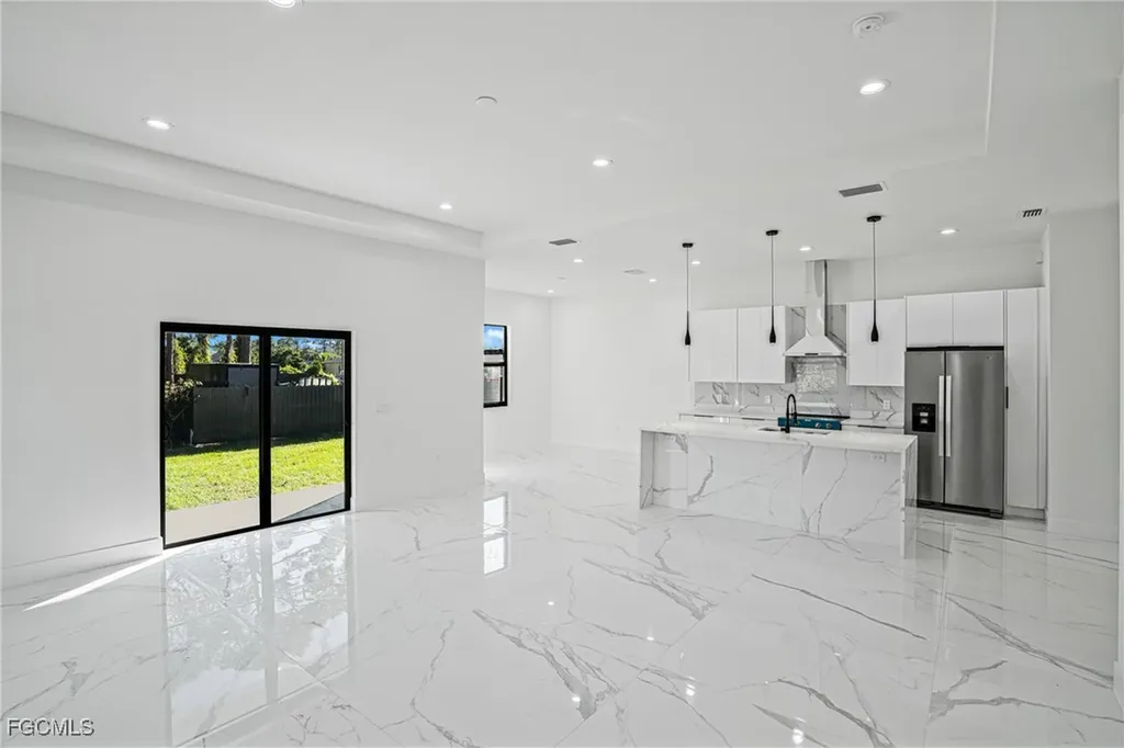 5008 N Obispo Circle Labelle FL 33935