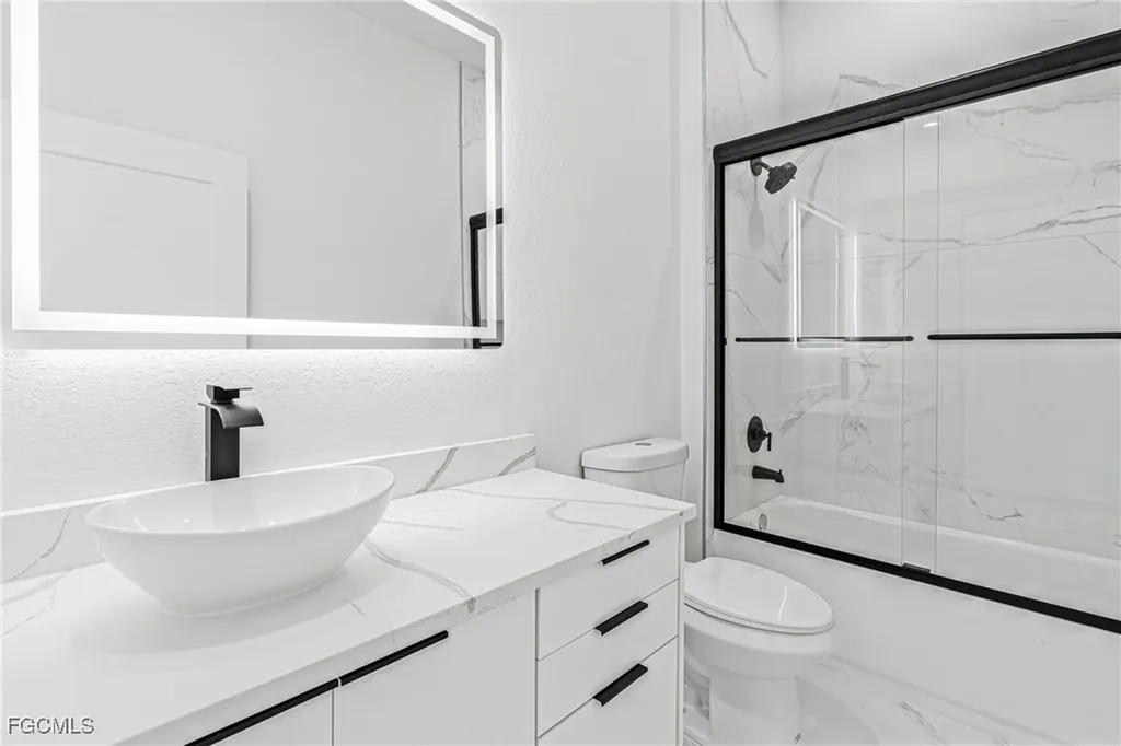 5008 N Obispo Circle Labelle FL 33935