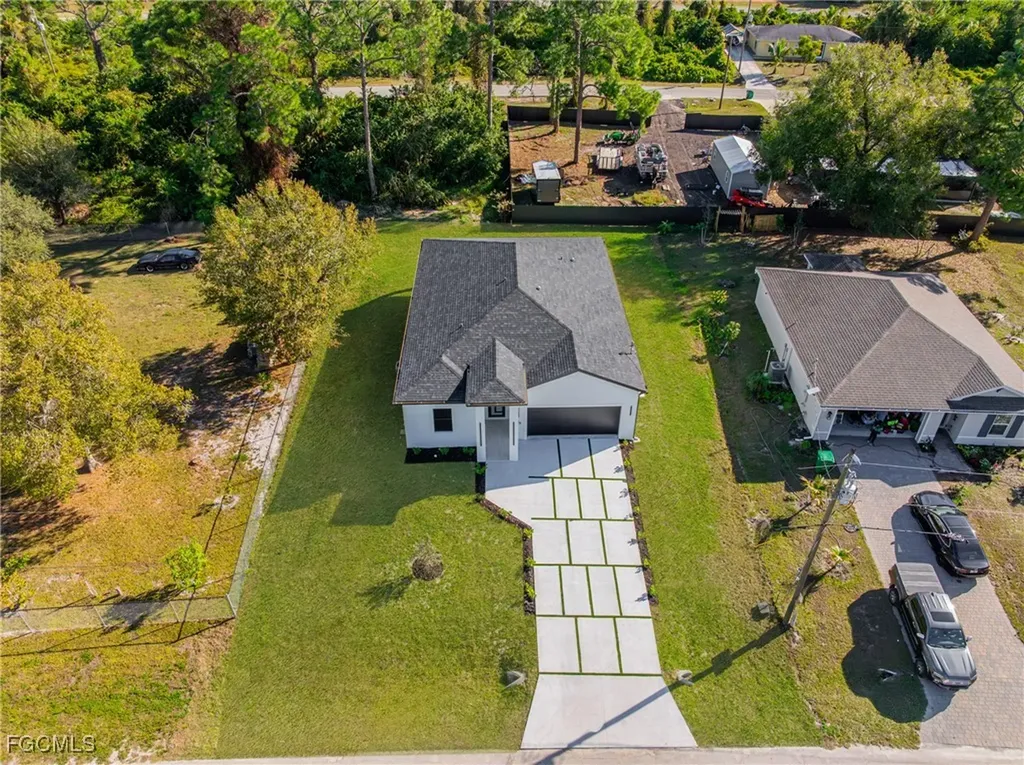 5008 N Obispo Circle Labelle FL 33935
