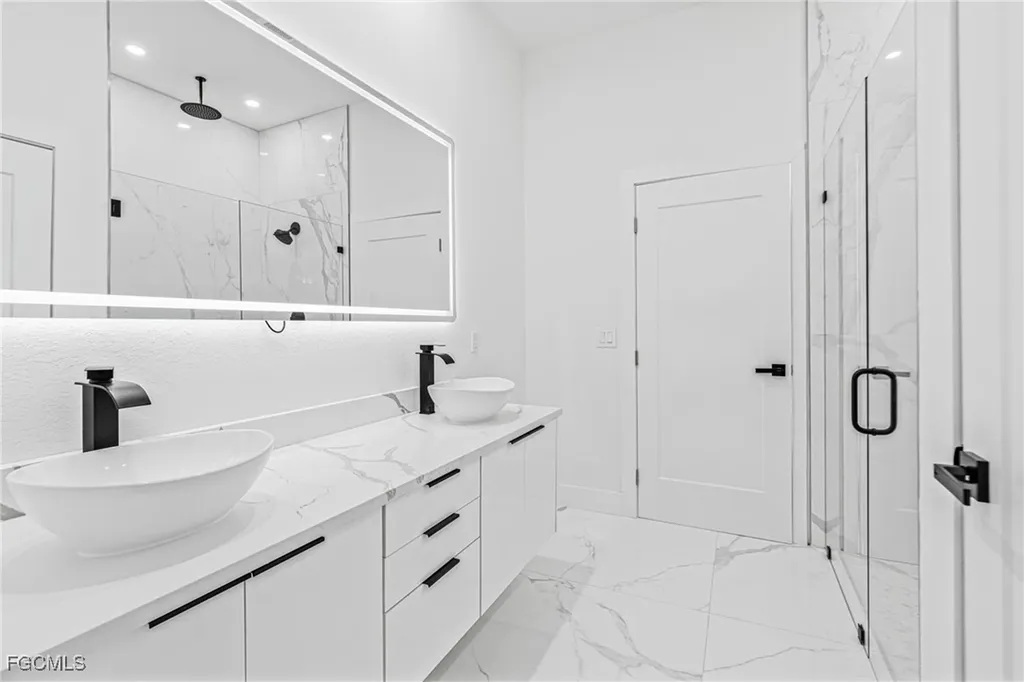 5008 N Obispo Circle Labelle FL 33935