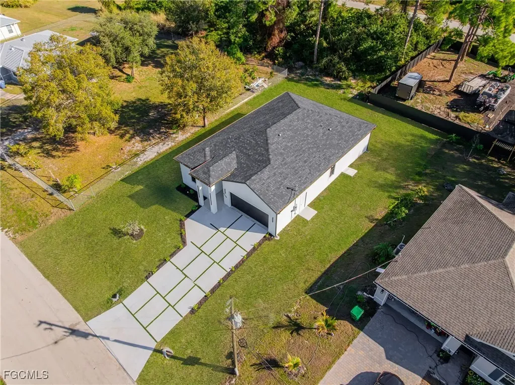 5008 N Obispo Circle Labelle FL 33935