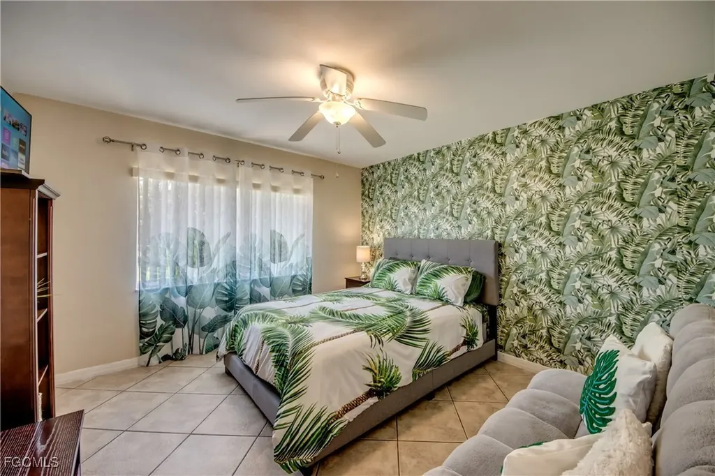 2919 SW 2nd Place Cape Coral FL 33914