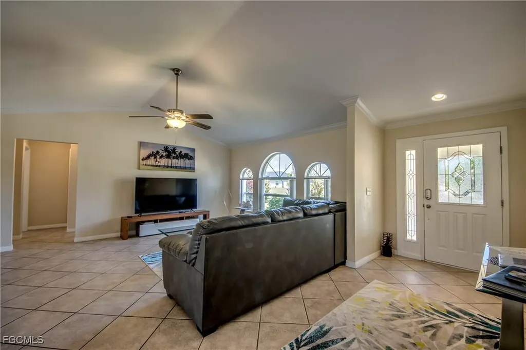 2919 SW 2nd Place Cape Coral FL 33914