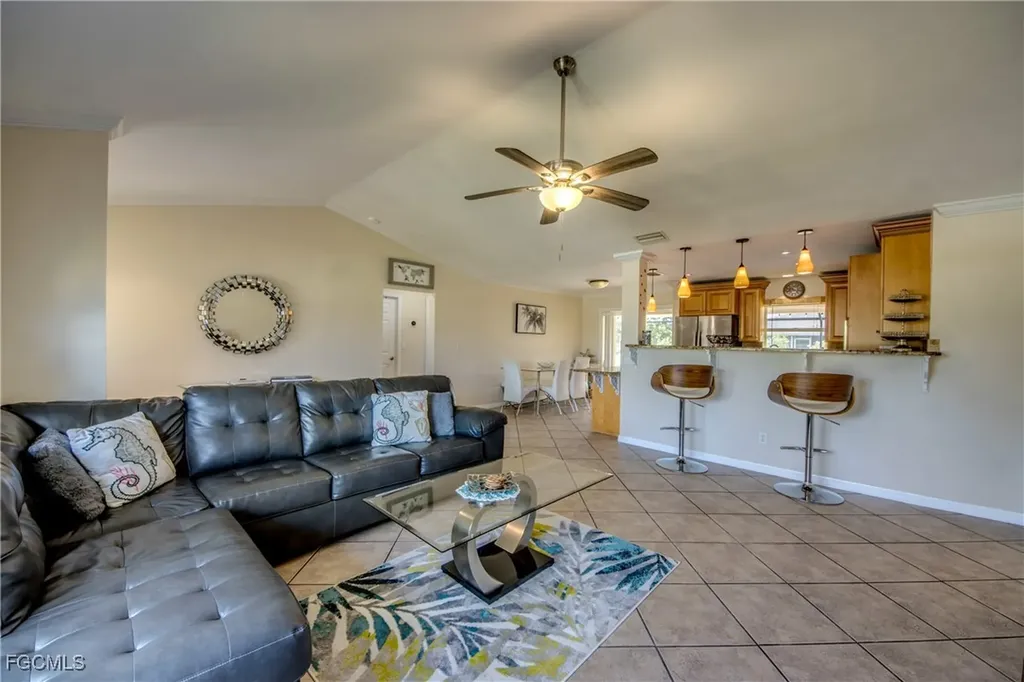 2919 SW 2nd Place Cape Coral FL 33914
