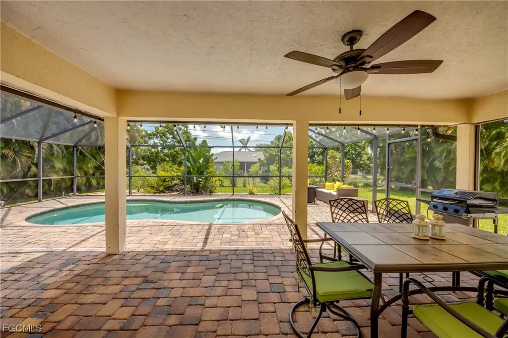 2919 SW 2nd Place Cape Coral FL 33914