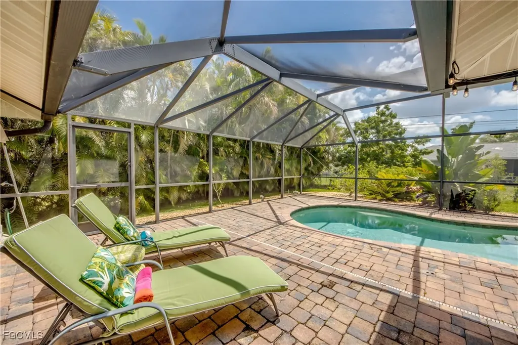 2919 SW 2nd Place Cape Coral FL 33914