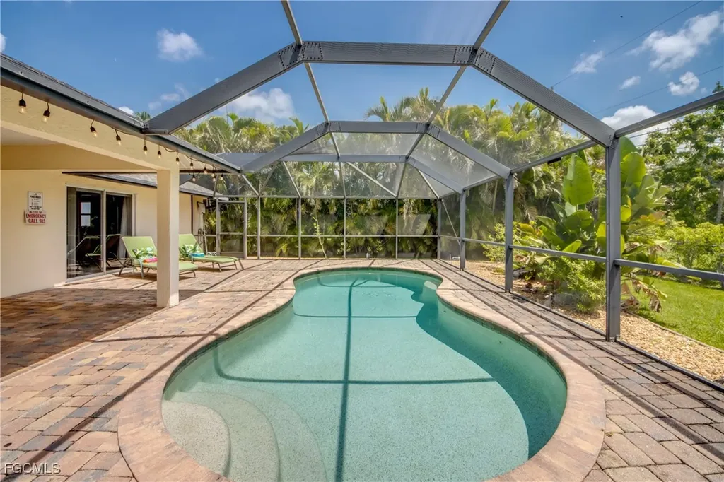 2919 SW 2nd Place Cape Coral FL 33914