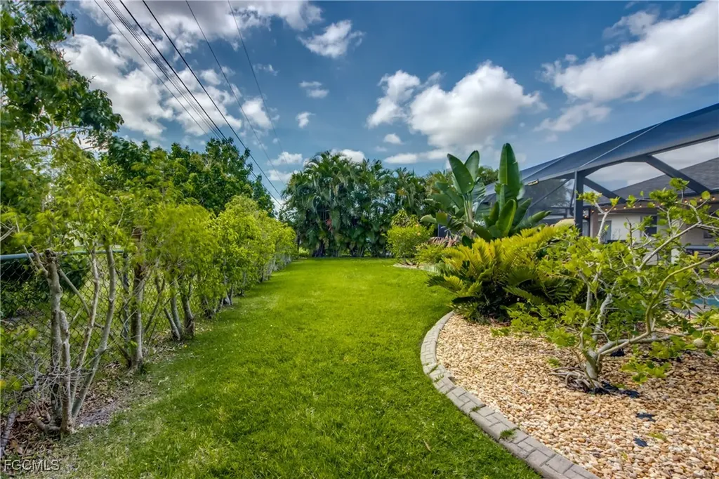 2919 SW 2nd Place Cape Coral FL 33914