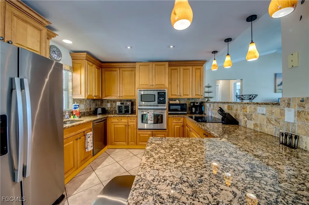 2919 SW 2nd Place Cape Coral FL 33914