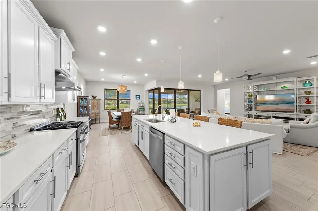 11289 Thurston Chase Fort Myers FL 33913