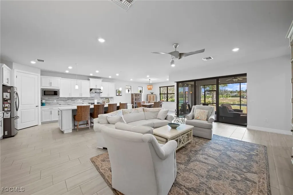 11289 Thurston Chase Fort Myers FL 33913