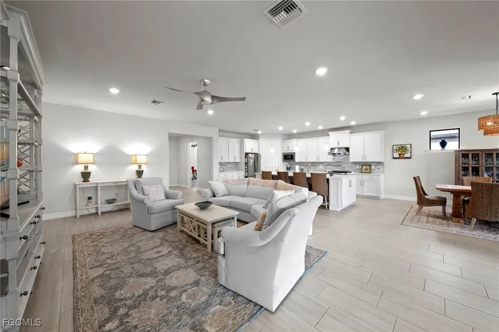 11289 Thurston Chase Fort Myers FL 33913