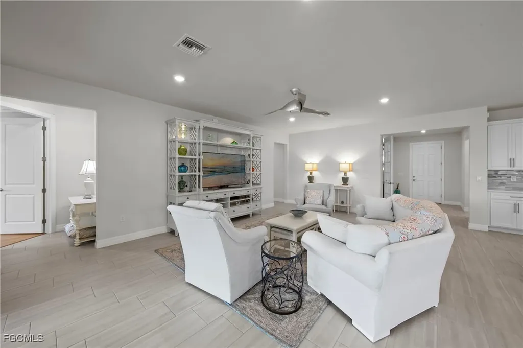 11289 Thurston Chase Fort Myers FL 33913