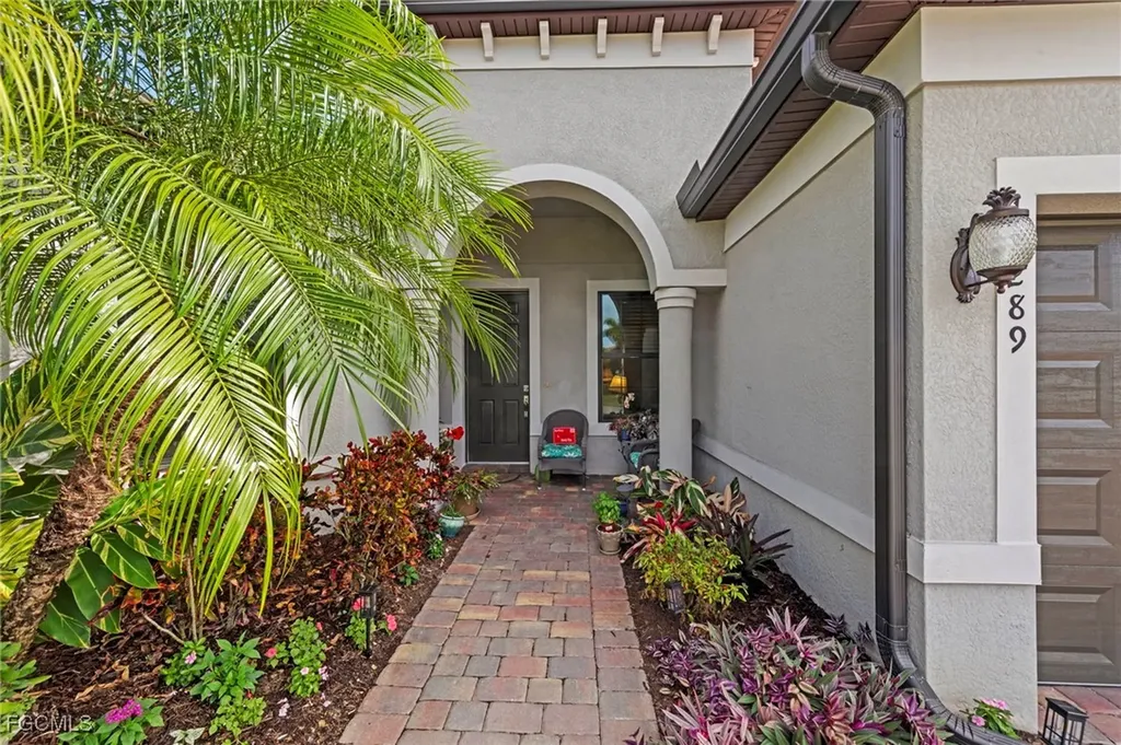 11289 Thurston Chase Fort Myers FL 33913