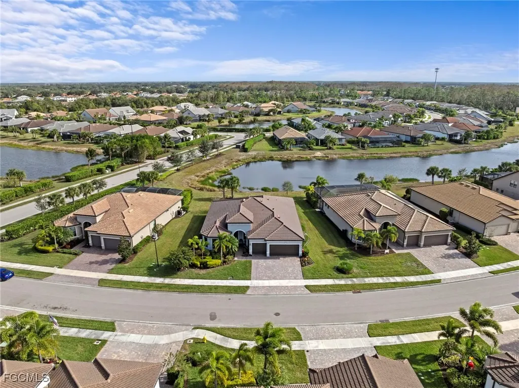11289 Thurston Chase Fort Myers FL 33913