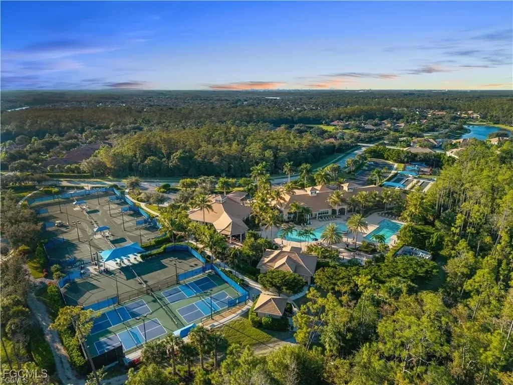 11289 Thurston Chase Fort Myers FL 33913