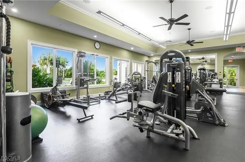 11289 Thurston Chase Fort Myers FL 33913