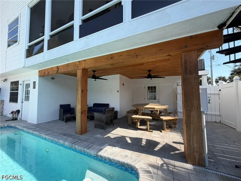 9225 Dimmick Drive Sanibel FL 33957