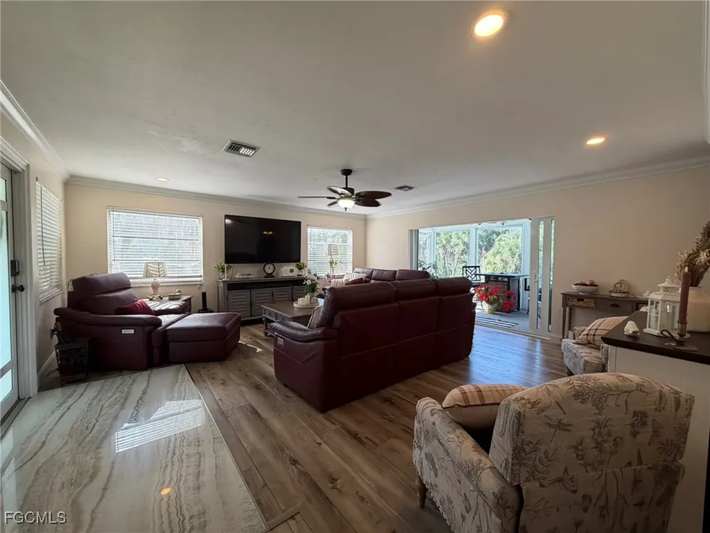 9225 Dimmick Drive Sanibel FL 33957