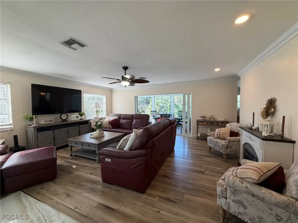 9225 Dimmick Drive Sanibel FL 33957