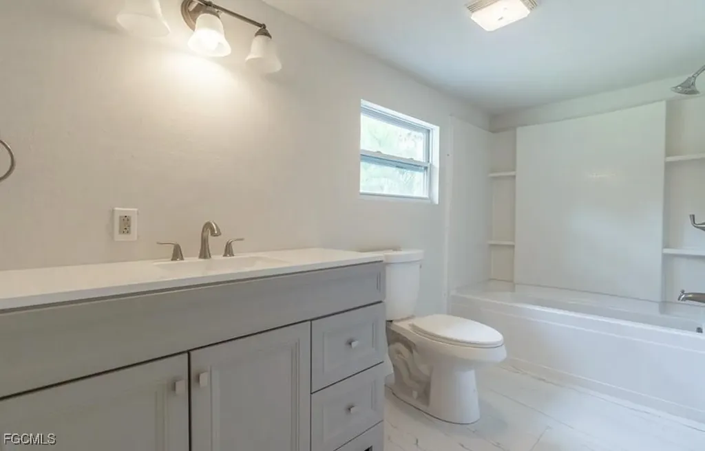 215 Delray Avenue Fort Myers FL 33905