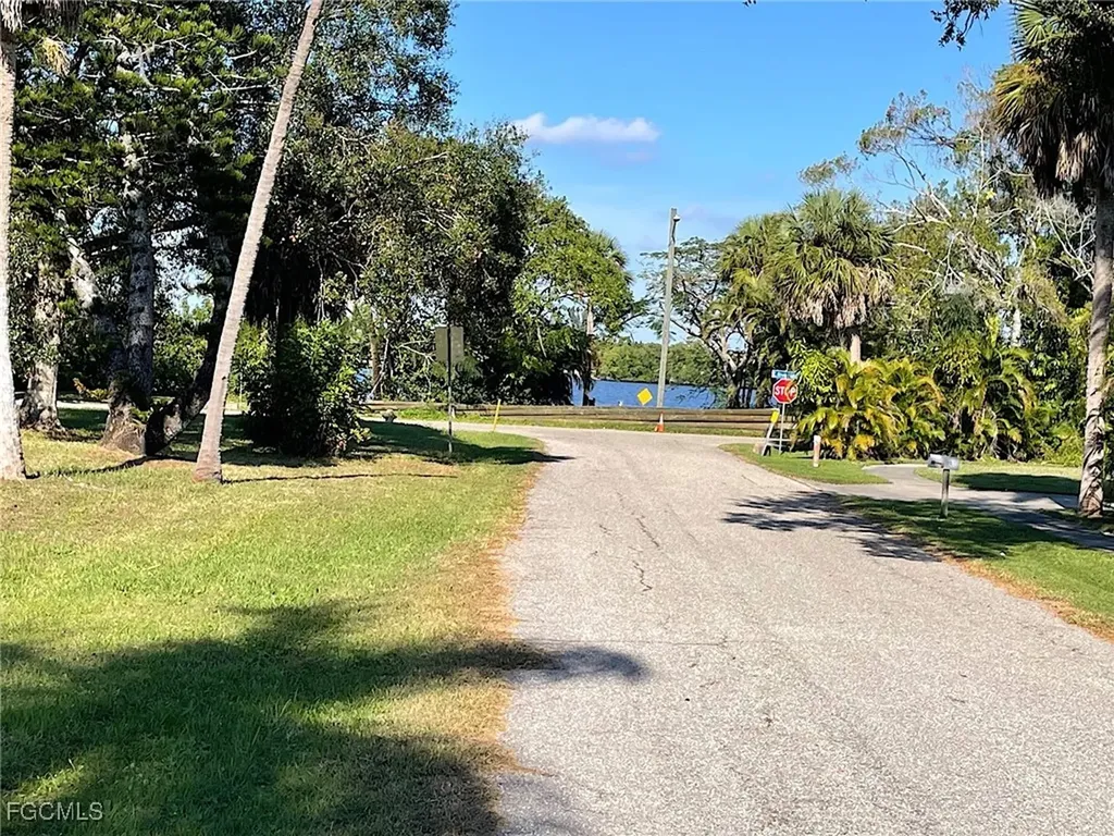215 Delray Avenue Fort Myers FL 33905