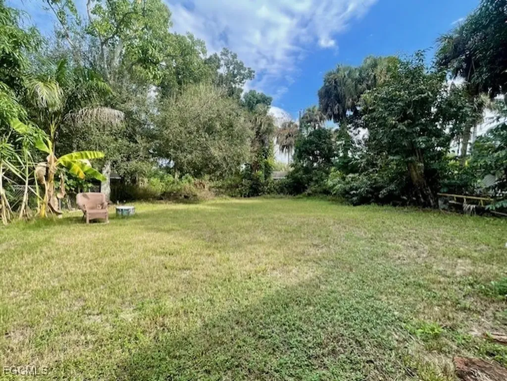 215 Delray Avenue Fort Myers FL 33905