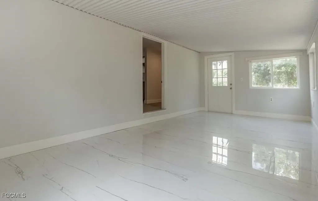 215 Delray Avenue Fort Myers FL 33905