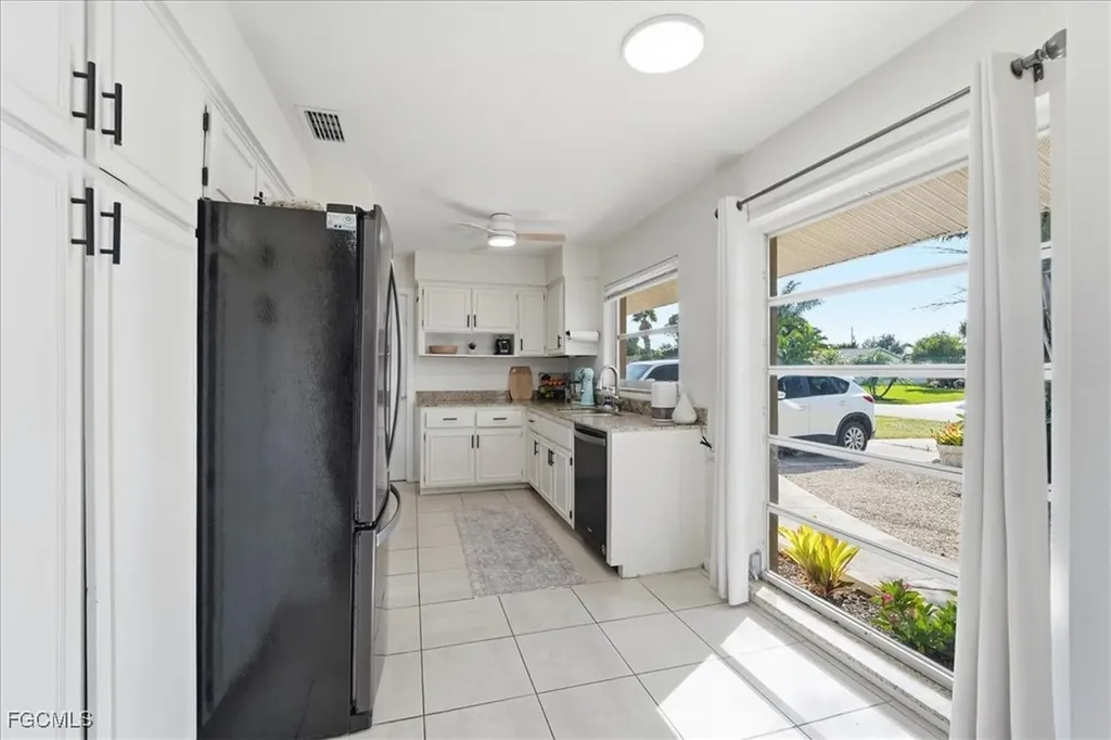 1211 SE 34th Street Cape Coral FL 33904