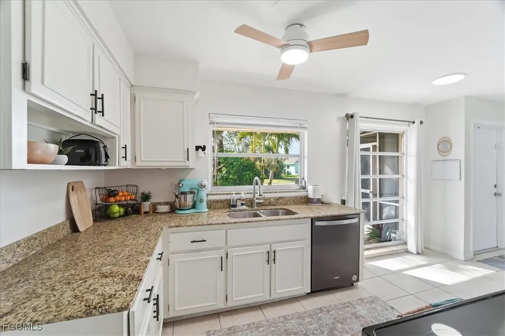 1211 SE 34th Street Cape Coral FL 33904