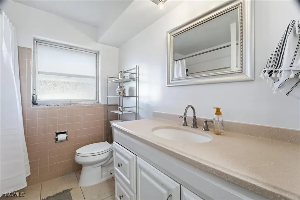 1211 SE 34th Street Cape Coral FL 33904