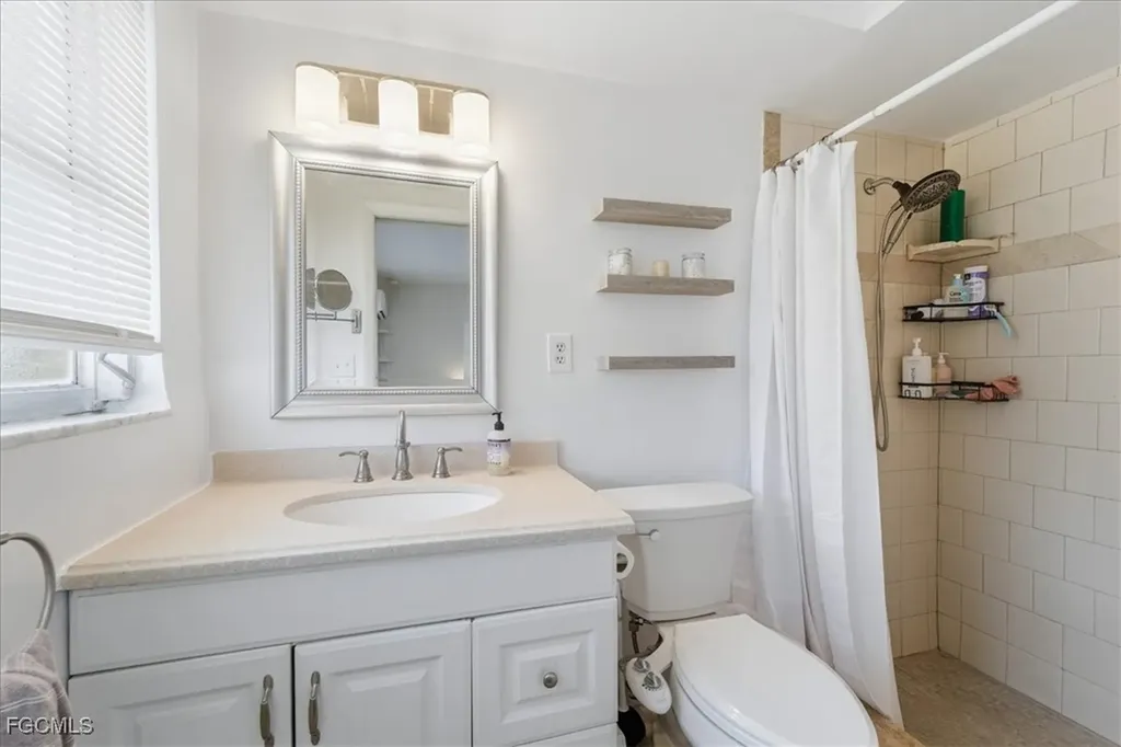 1211 SE 34th Street Cape Coral FL 33904