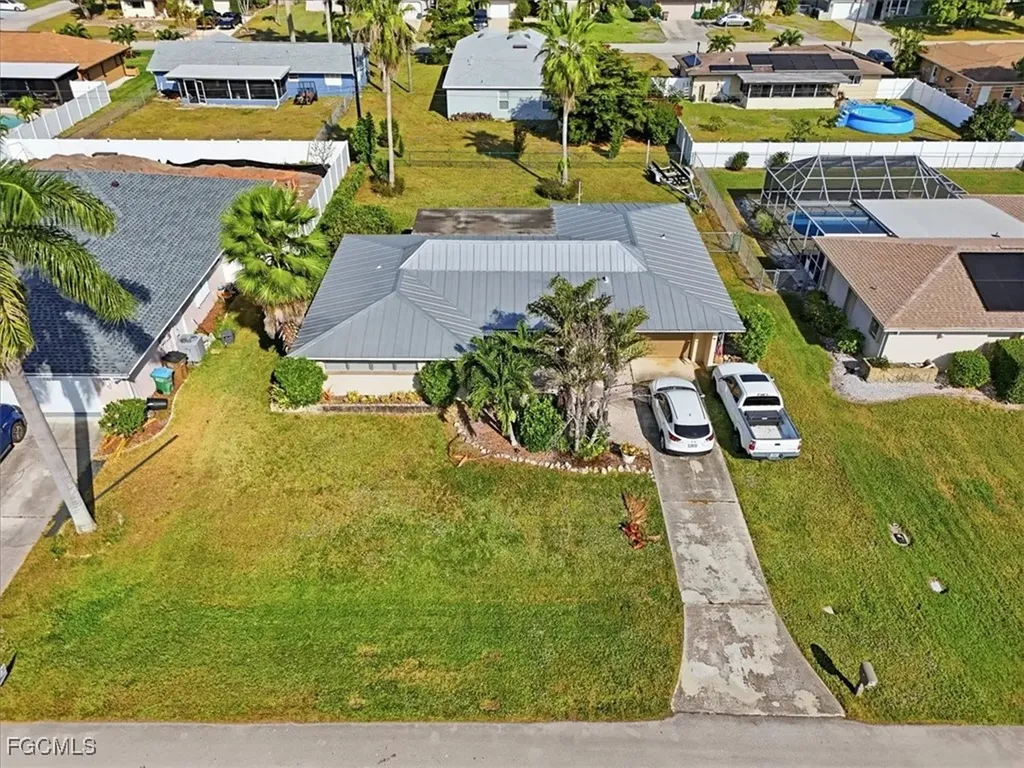 1211 SE 34th Street Cape Coral FL 33904