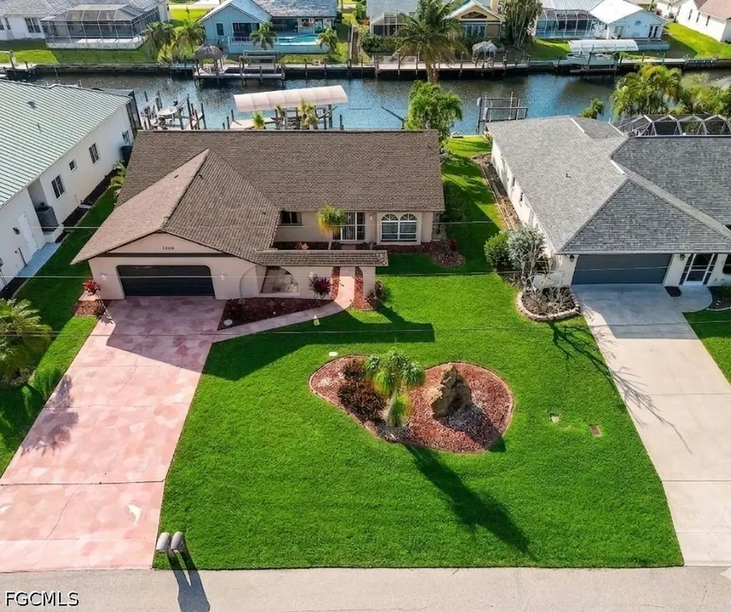 1506 SW 52nd Lane Cape Coral FL 33914
