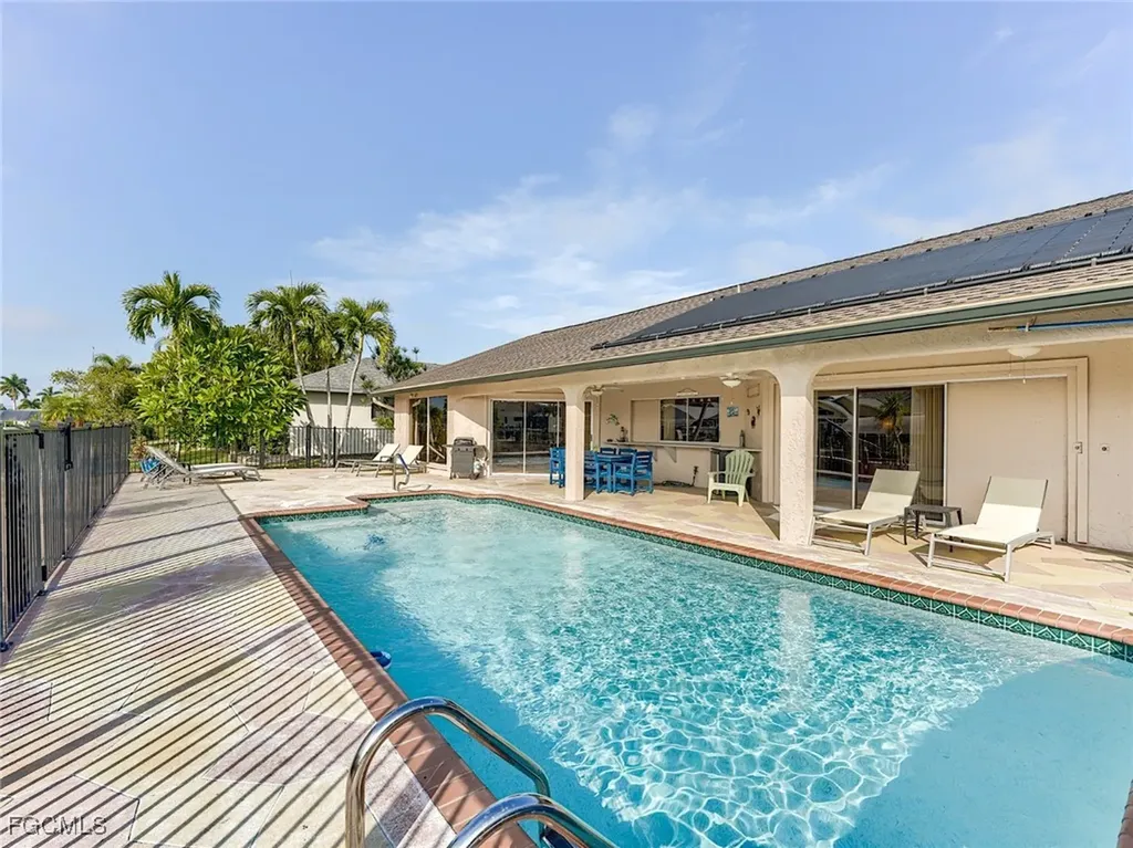 1506 SW 52nd Lane Cape Coral FL 33914