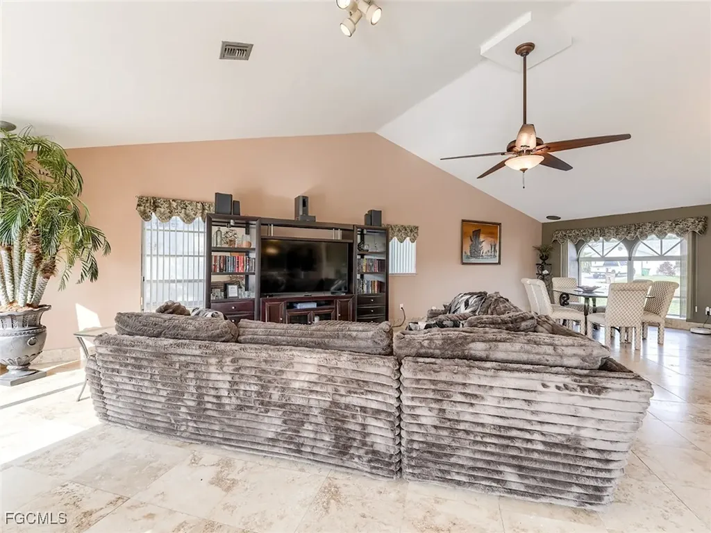 1506 SW 52nd Lane Cape Coral FL 33914