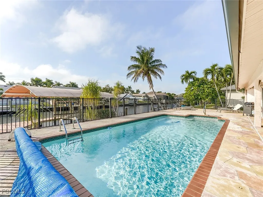 1506 SW 52nd Lane Cape Coral FL 33914